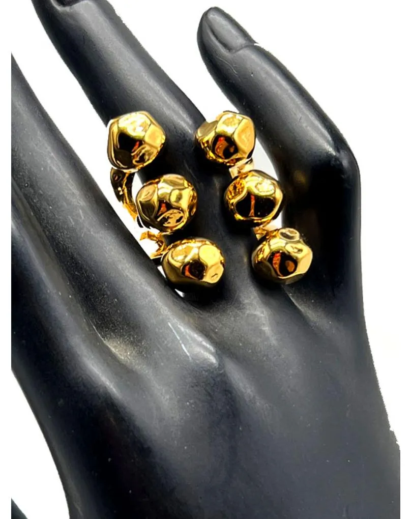 ANILLO DORADO DE TRES HILERAS CON CANTOS REDONDEADOS