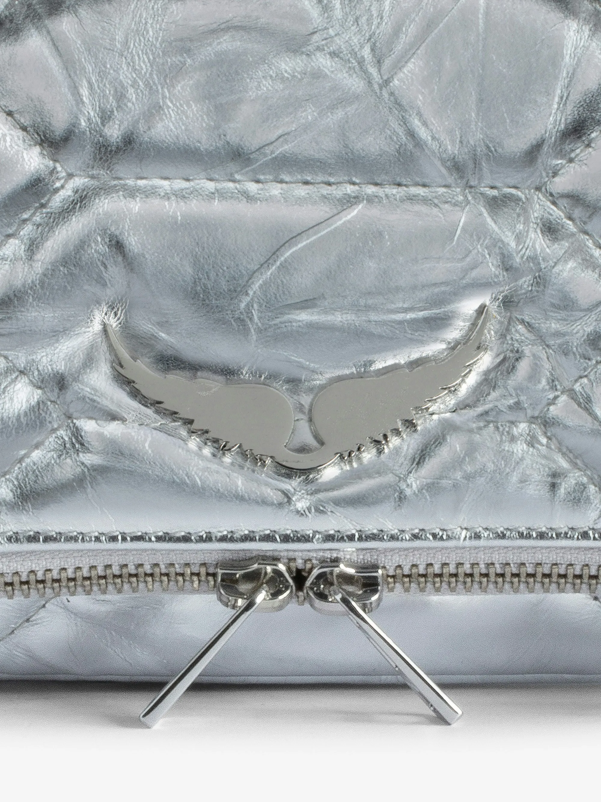 Bolso de Mano Rock Acolchado Metalizado