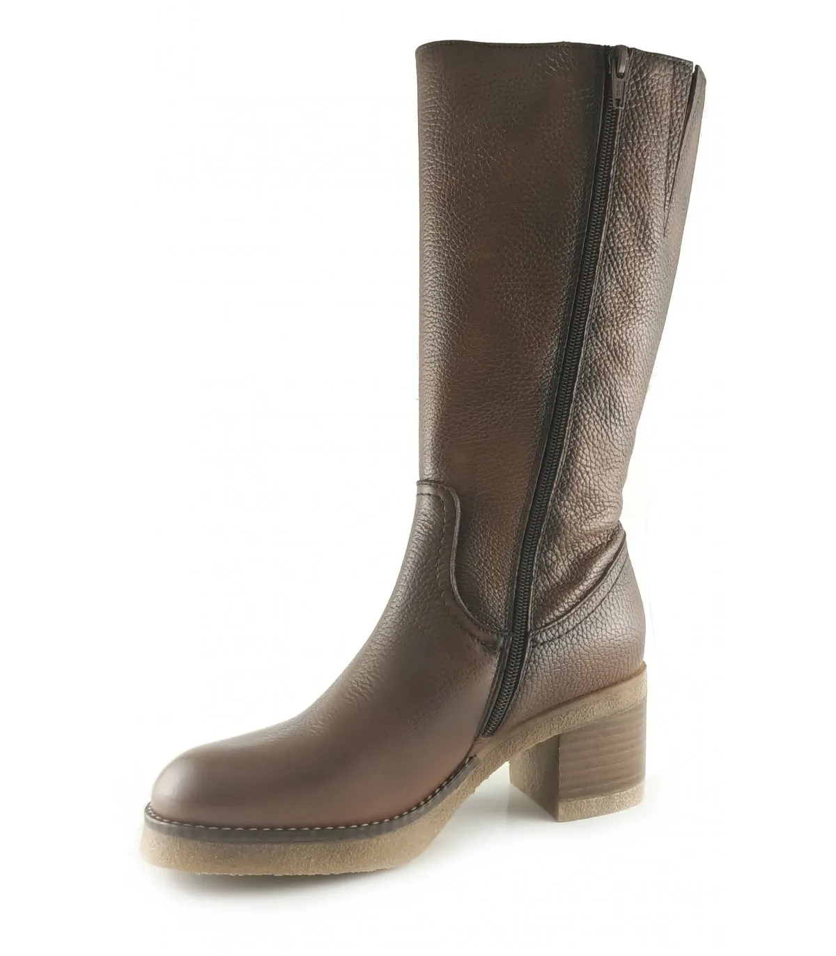 Botas para mujer en piel cuero