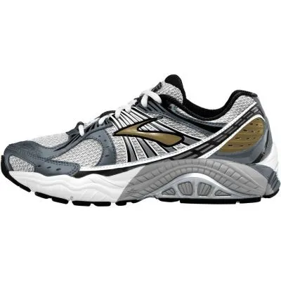 Brooks Beast 13