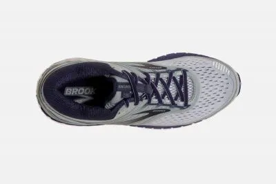 Brooks Beast 18