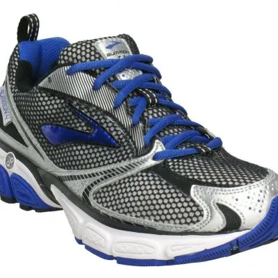 Brooks Summon 4