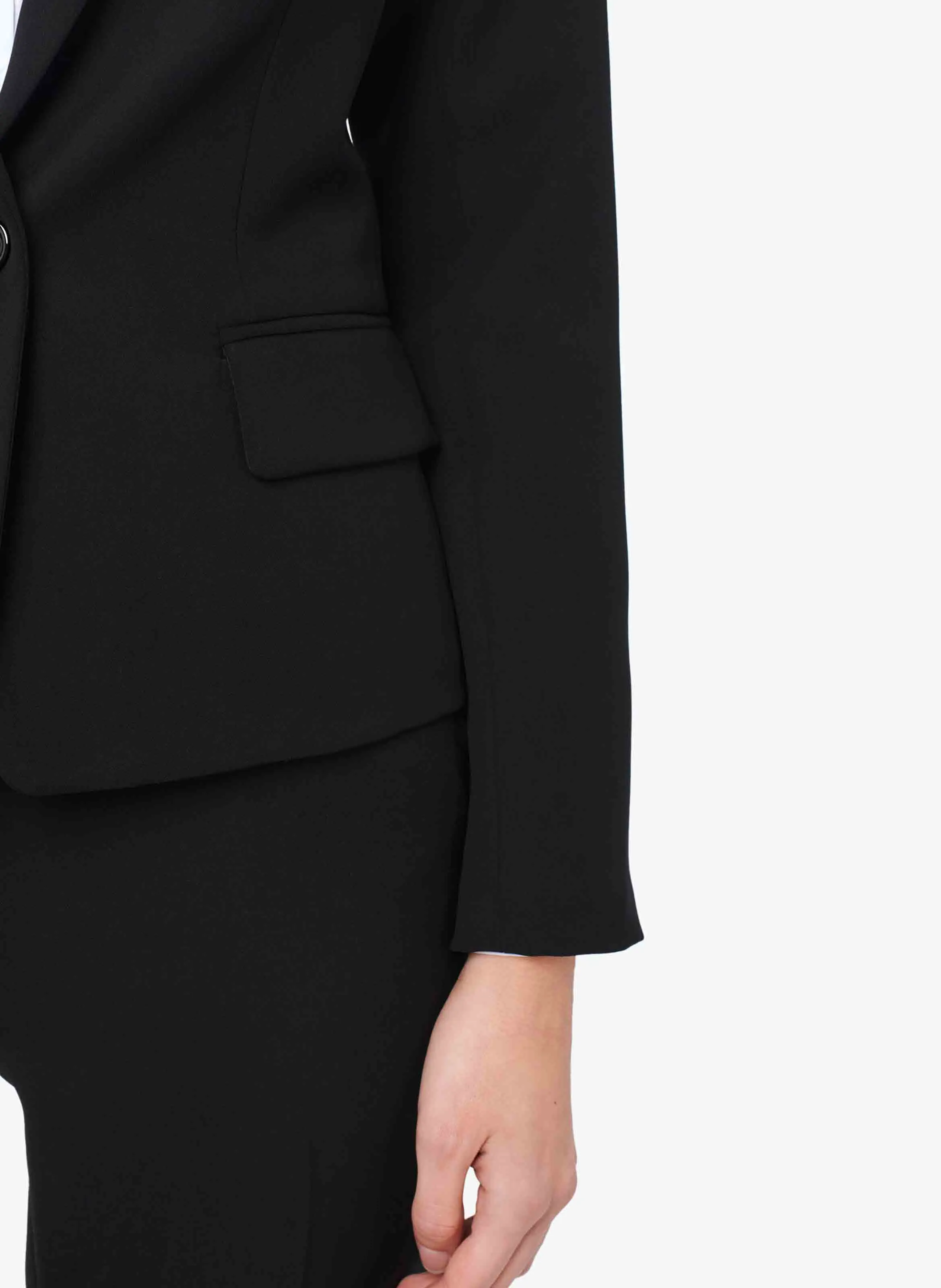CAROLL VANTEAC  CHAQUETA AJUSTADA CON CUELLO SASTRE EN NEGRO