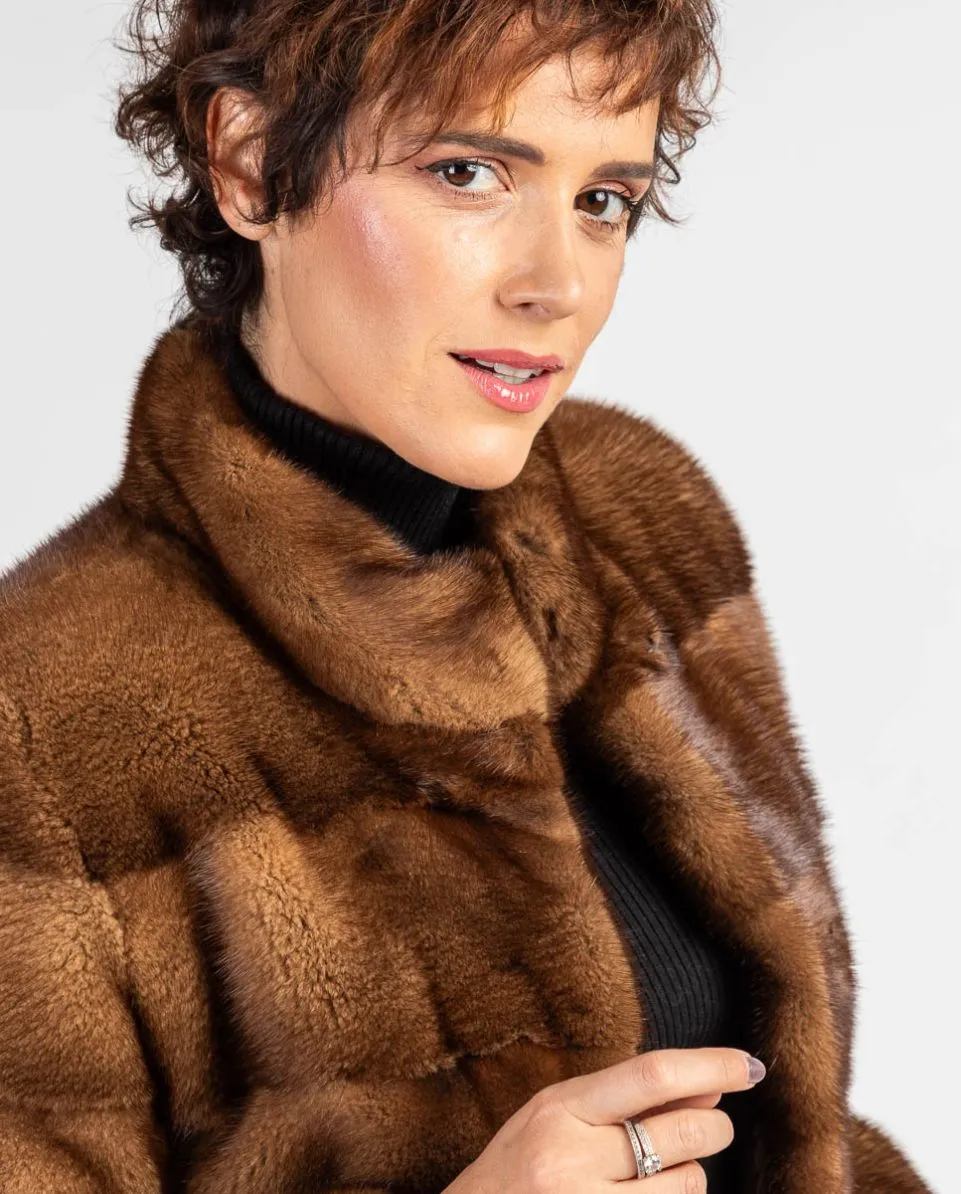 Chaqueta de pelo de mujer de visón con cuello levantado