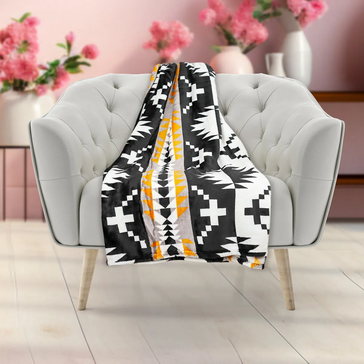 Cobija con Estampado color Blanco con Negro 175x145cm
