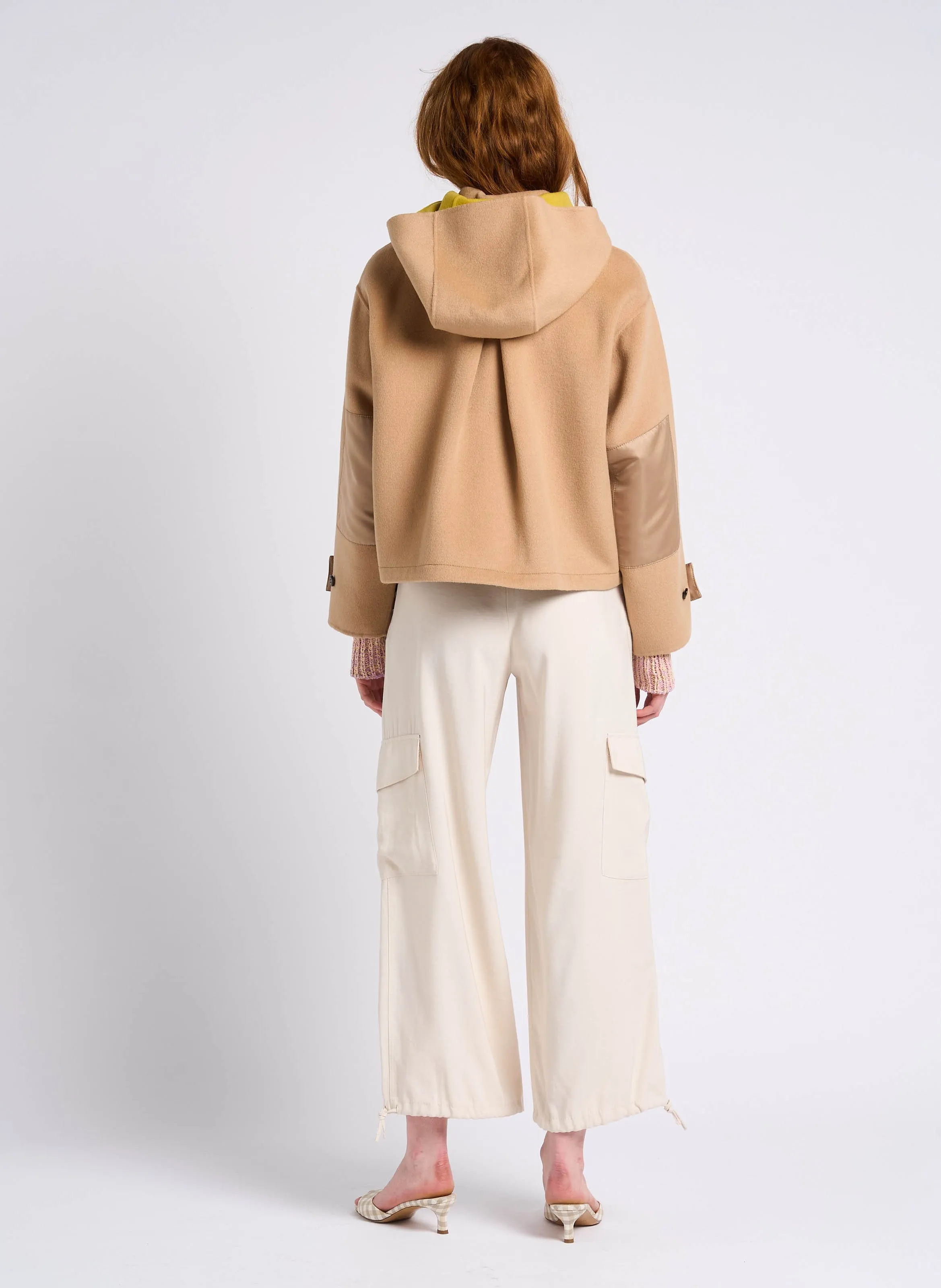 CORVINO  PANTALóN CARGO ANCHO EN BLANCO