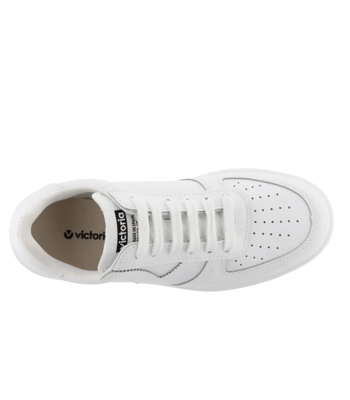 Deportivo blanco con cordones