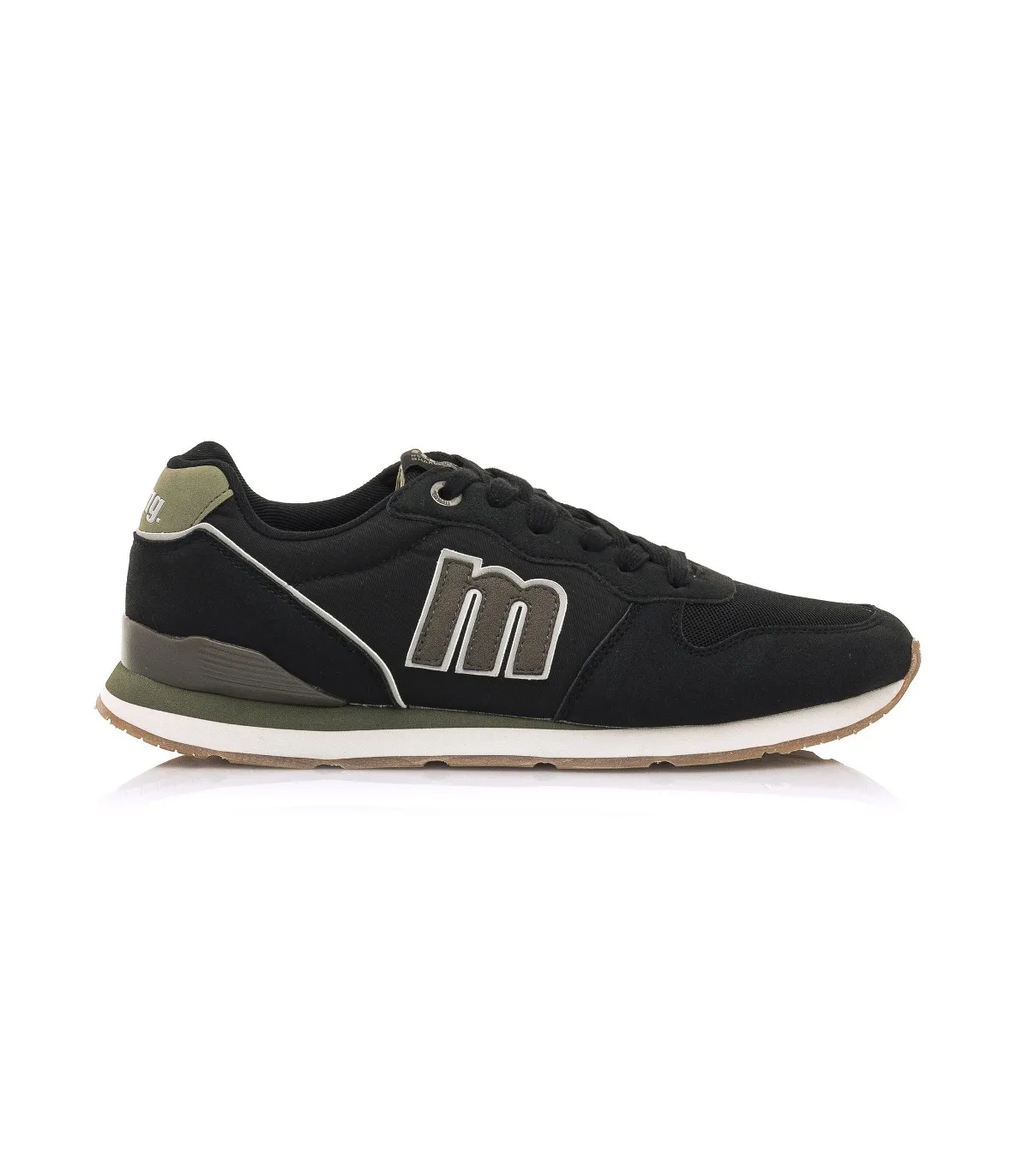 Deportivo clásico para hombre en color negro