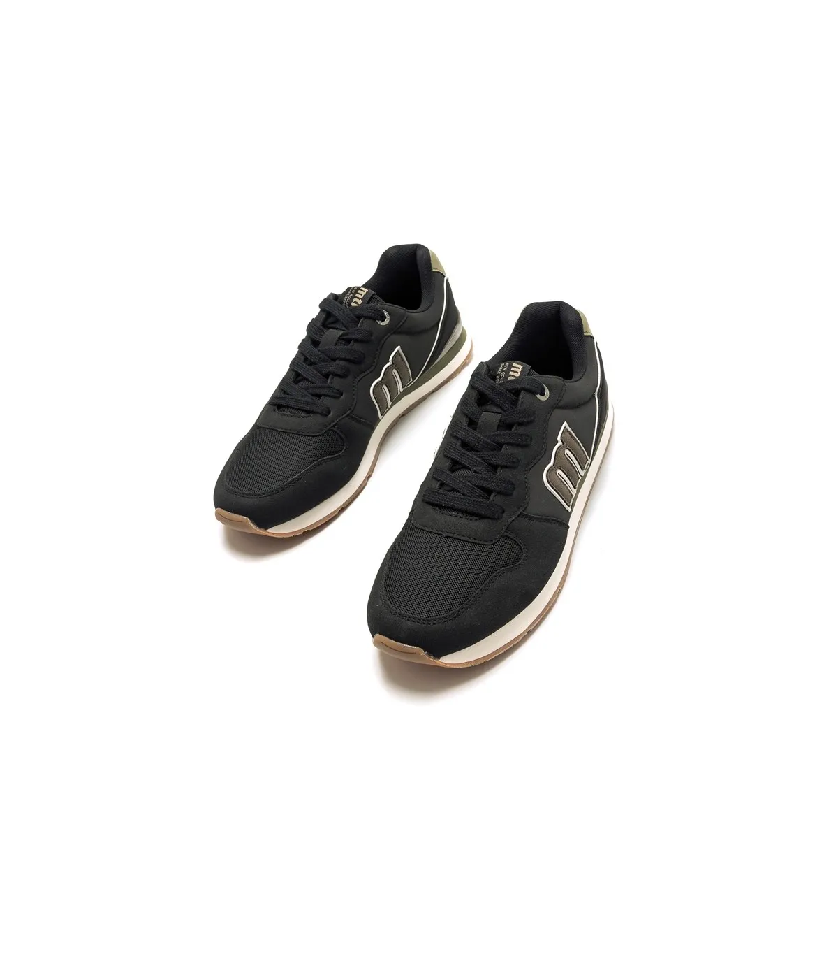 Deportivo clásico para hombre en color negro