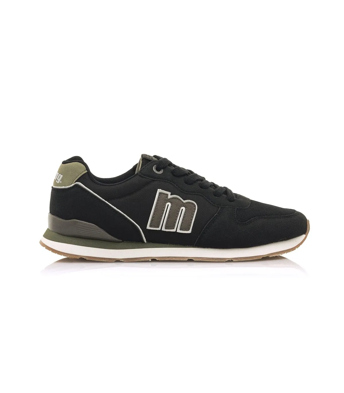 Deportivo clásico para hombre en color negro