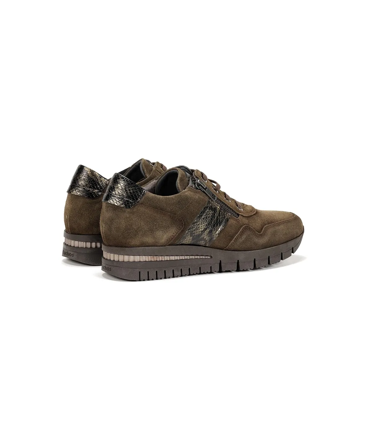 Deportivo con cordones en verde bosque
