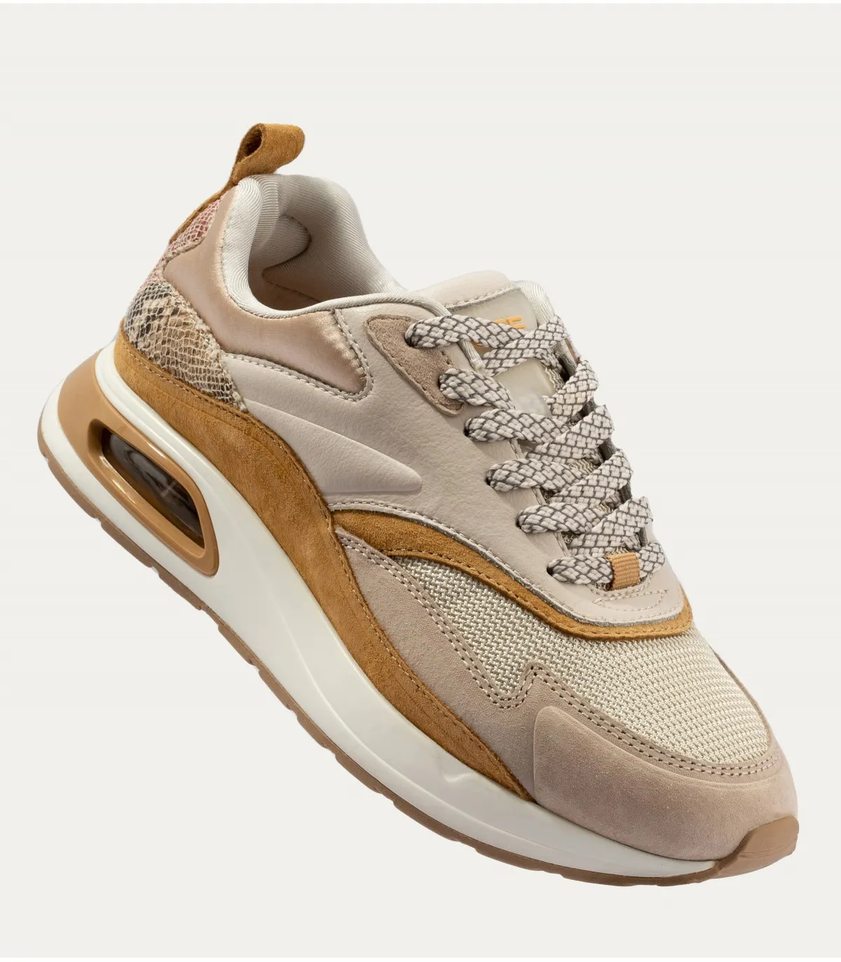 Deportivo con cámara de aire en color cuero