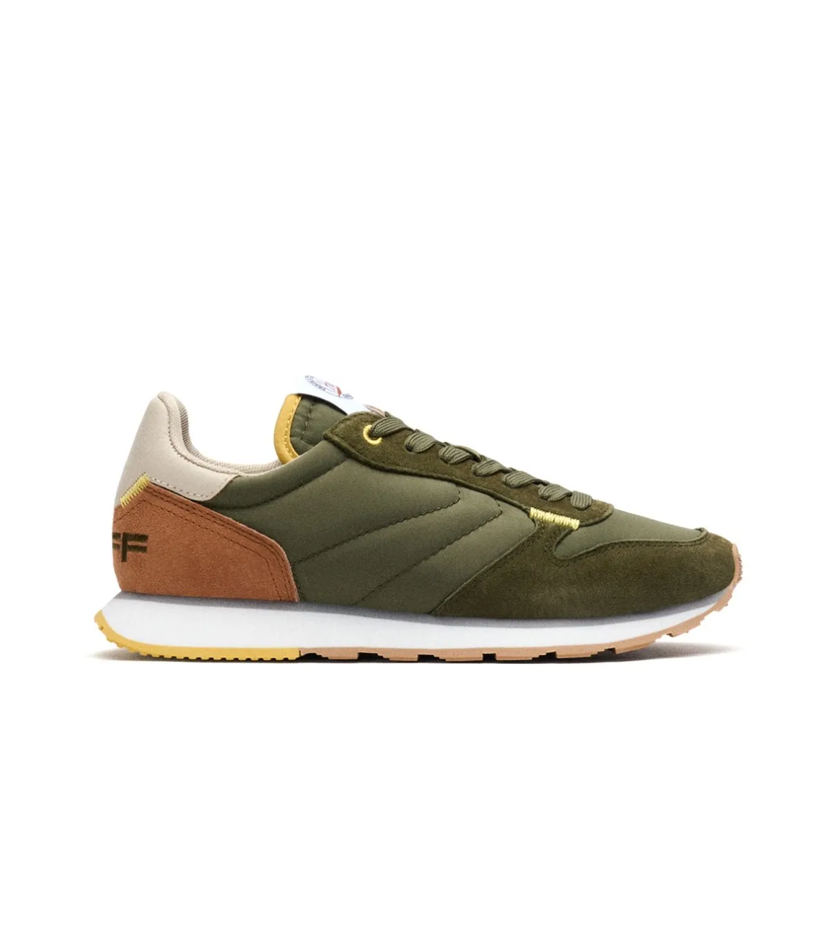Deportivo de mujer en tonos verde