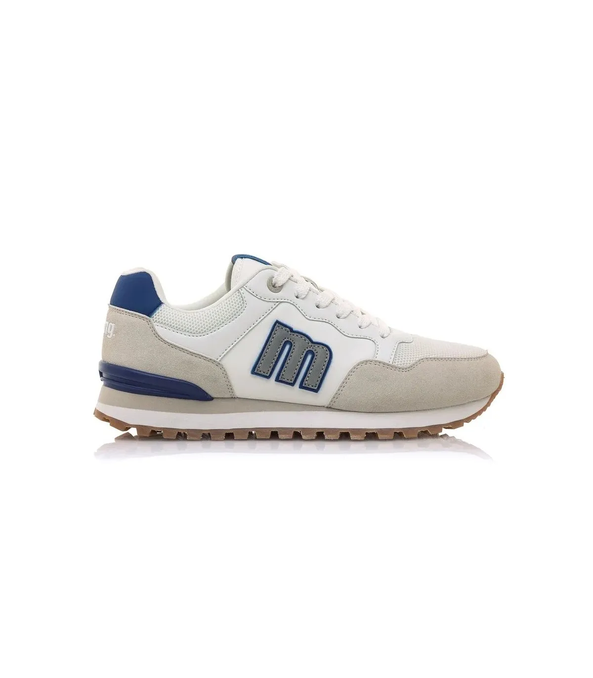 Deportivo hombre blanco con adornos azules