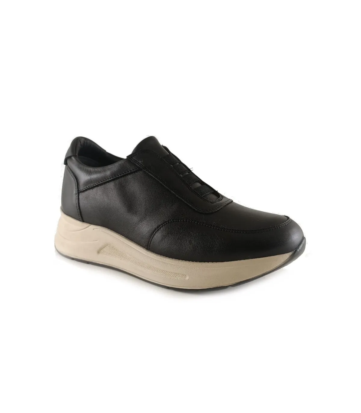 Deportivo negro para mujer