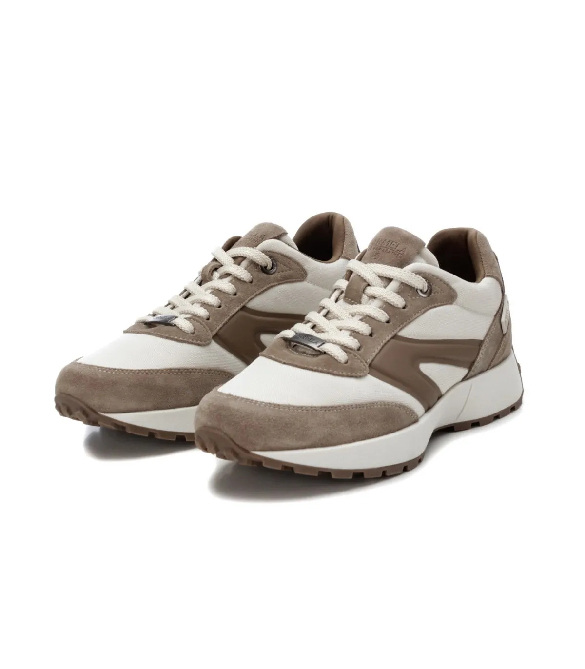 Deportivo para mujer en color taupe y blanco