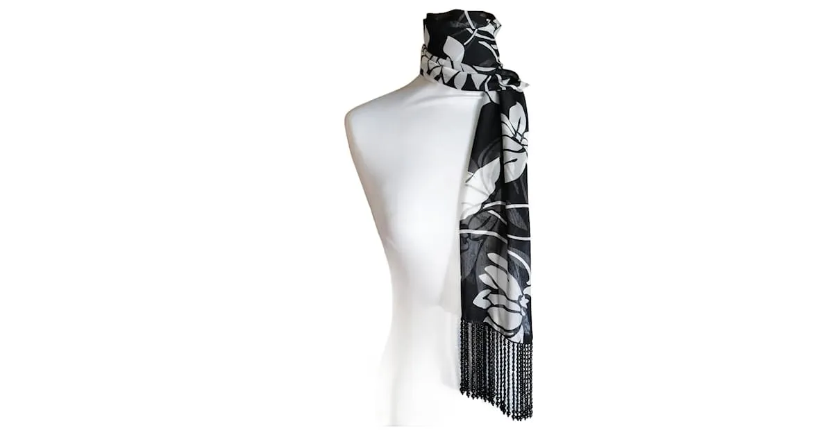 Dolce & Gabbana Foulard Negro con Flores 