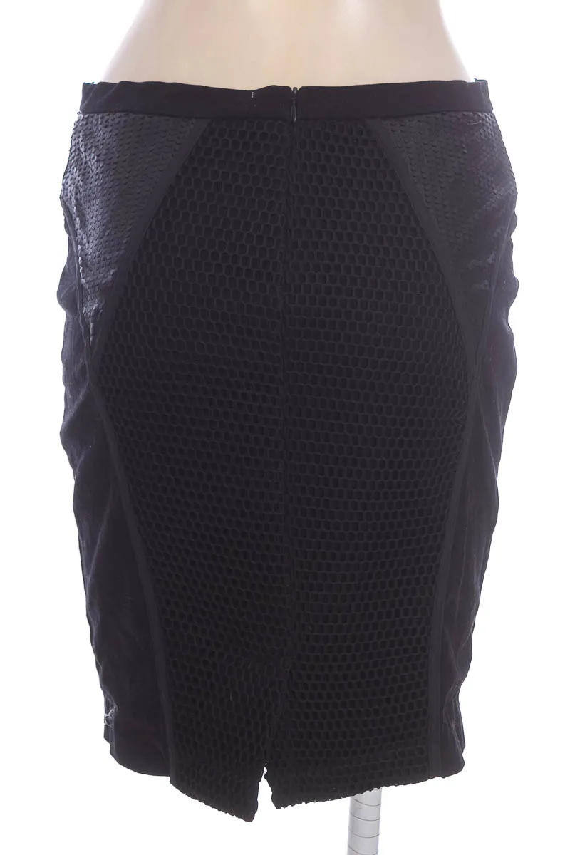 FALDA COLOR NEGRO  ARKITECT
