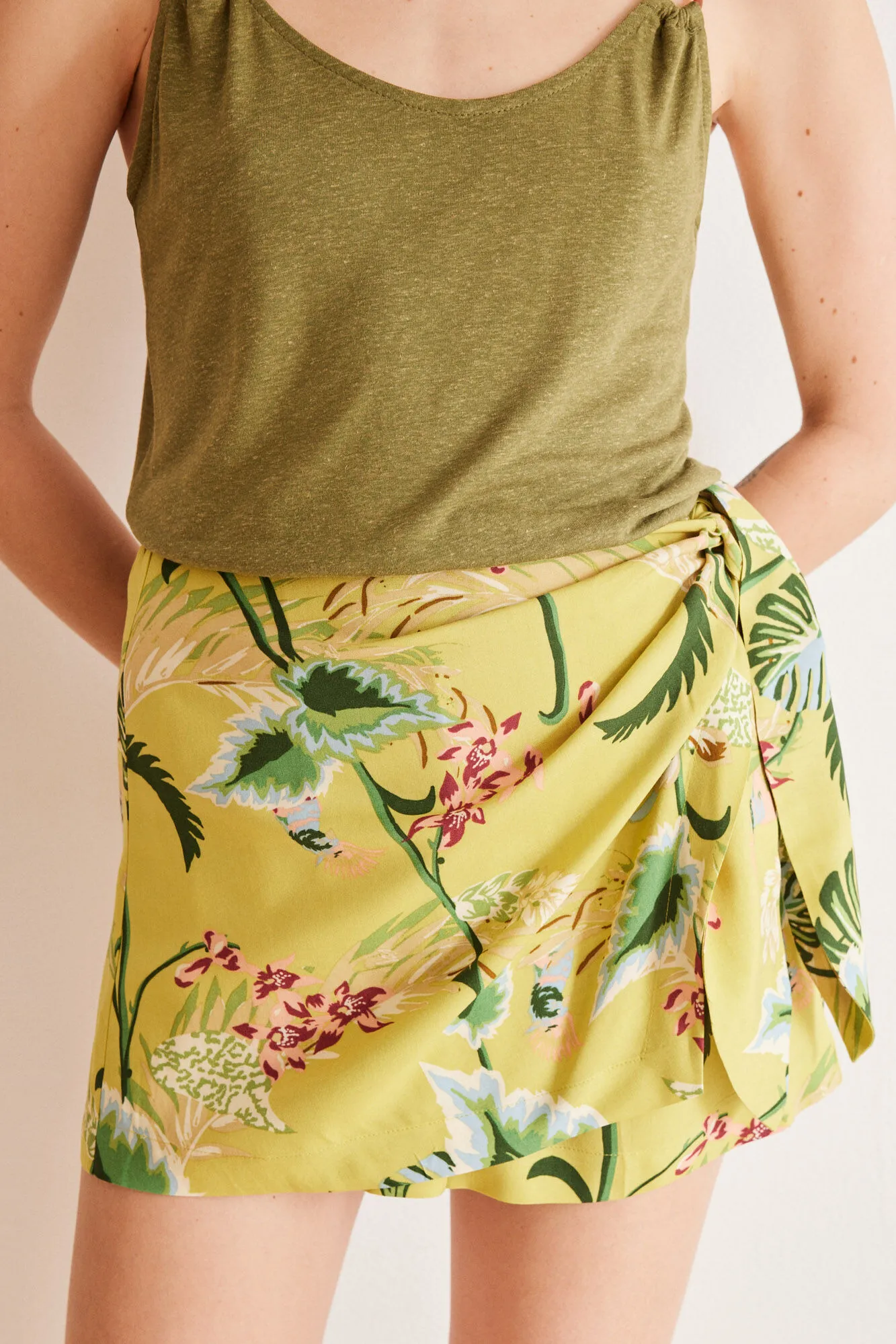 Falda pantalón estampado floral