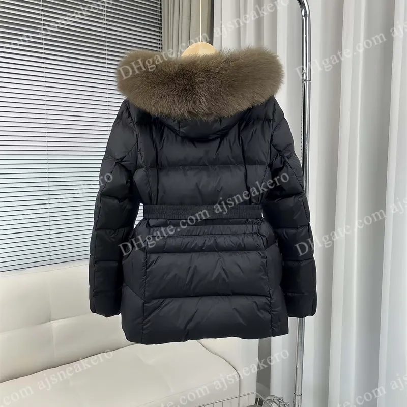 Femme diseñador abrigo para mujer insignia bordada chaqueta follar de piel de pelaje invierno mantenga la chaqueta tibia para mu
