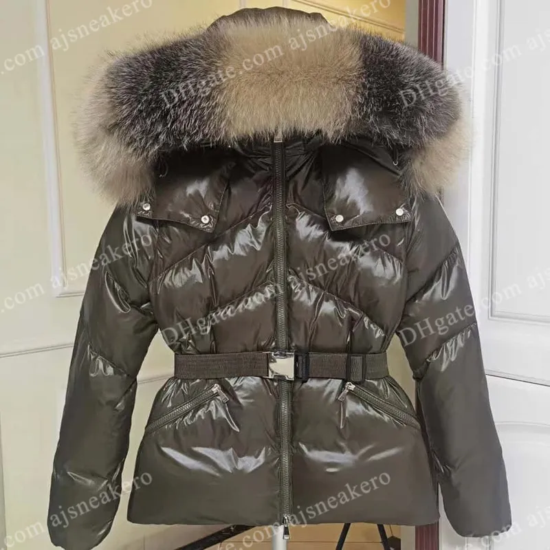 Femme diseñador abrigo para mujer insignia bordada chaqueta follar de piel de pelaje invierno mantenga la chaqueta tibia para mu