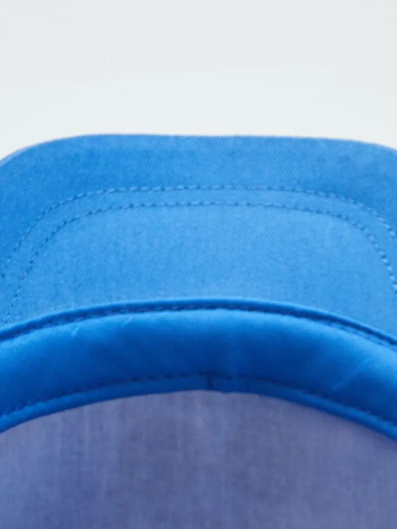 GORRA DE TELA ESTAMPADA  AZUL