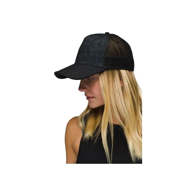 Gorra Prana Lower Pines Trucker (Negro Crackle)