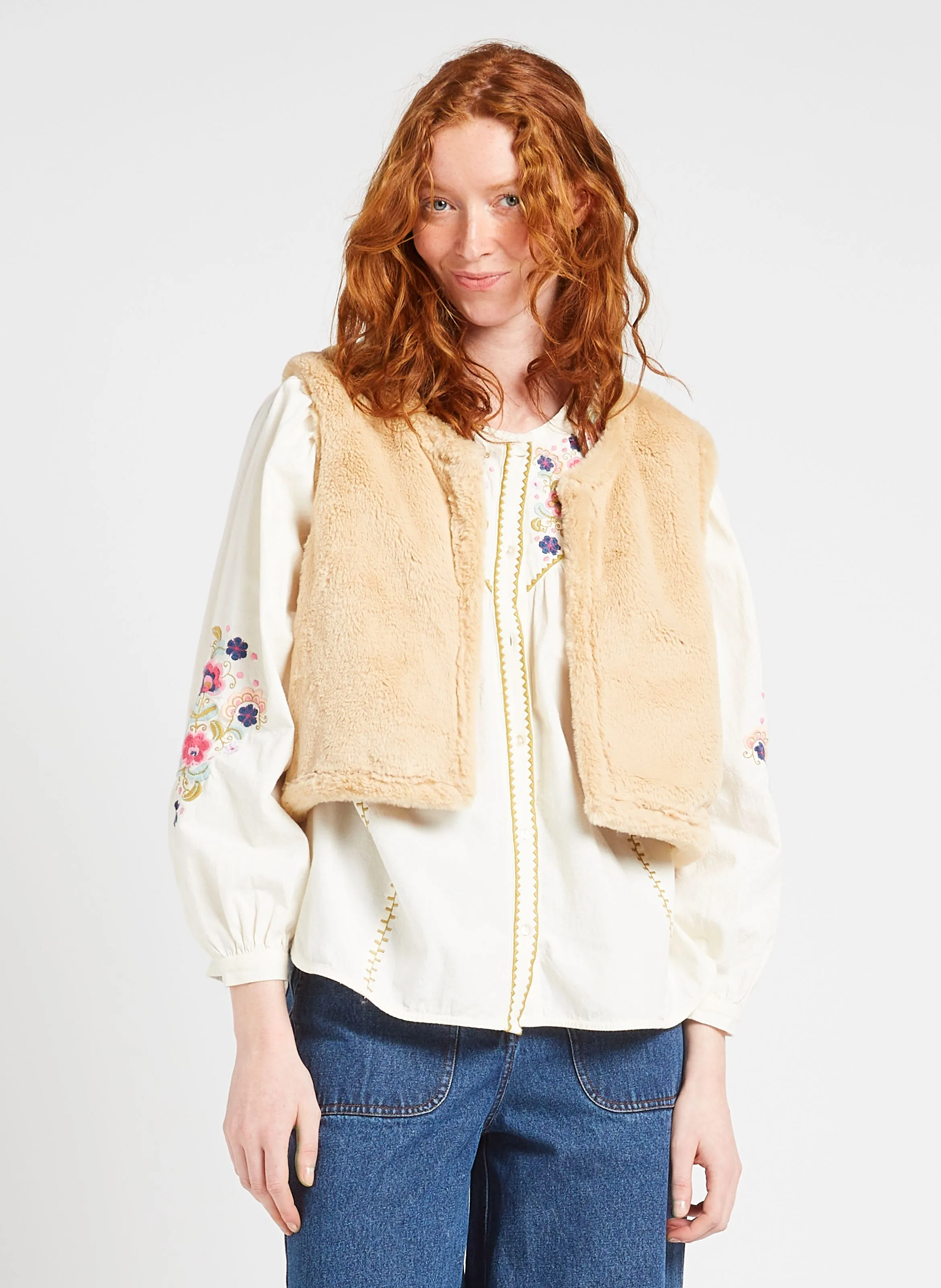 LOUISE MISHA RENEE  CHAQUETA REDONDA BORDADA DE ALGODóN ORGáNICO EN BEIGE