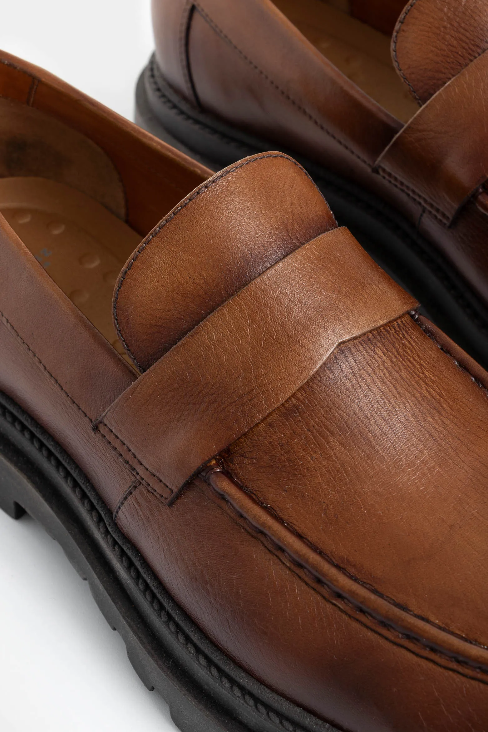 Mocasines Sunny de cuero para hombre antifaz