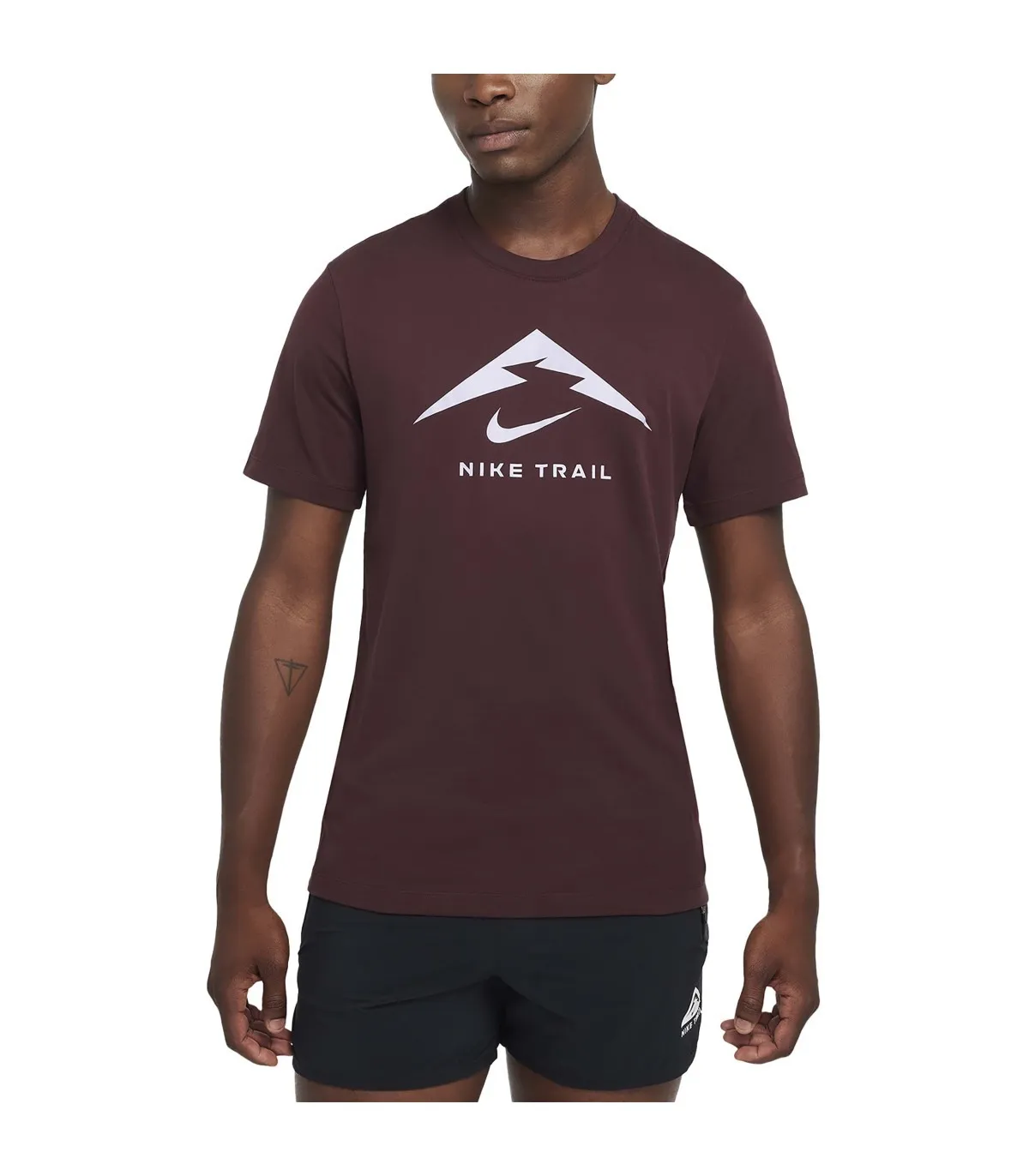 NIKE DRIFIT CAMISETA TRAIL LOGO HOMBRE