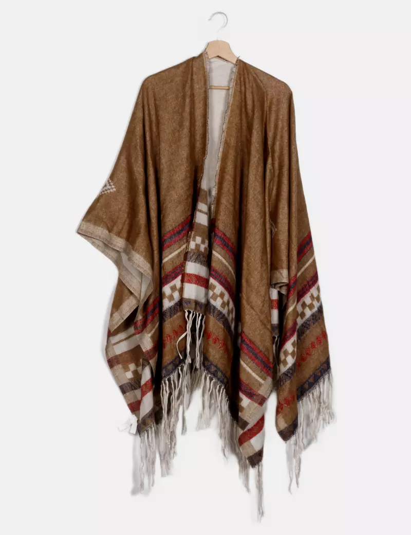 NoName Capa y poncho