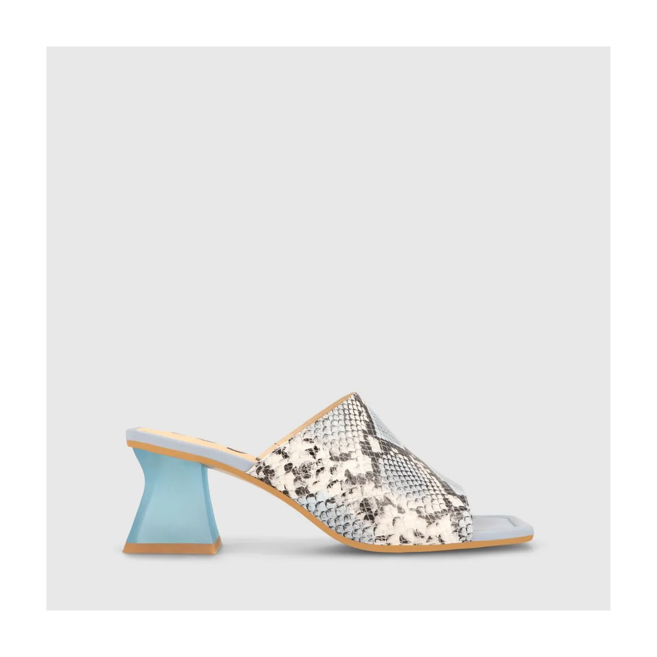 SANDALIAS AZULES MIN3005SR