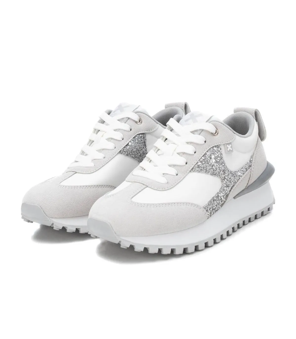 Sneakers de mujer con glitter en plata