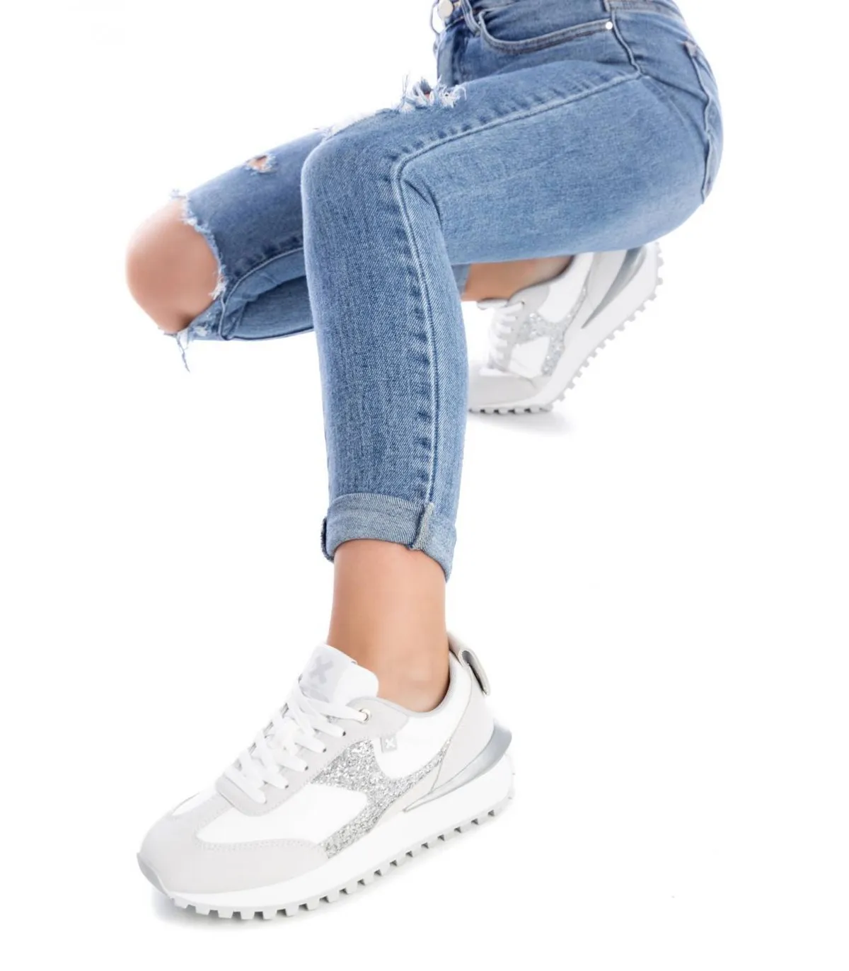 Sneakers de mujer con glitter en plata