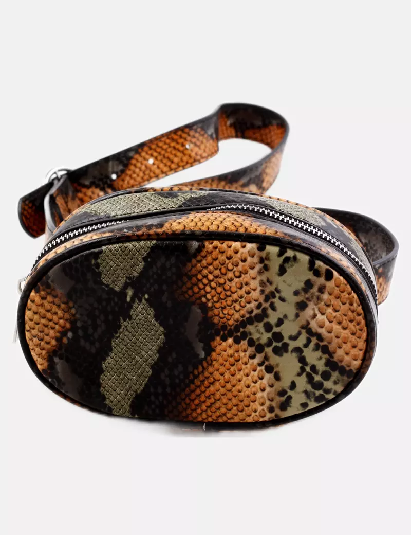 Stradivarius Riñonera