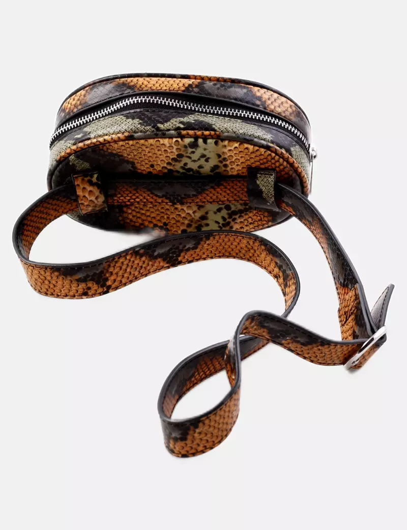 Stradivarius Riñonera