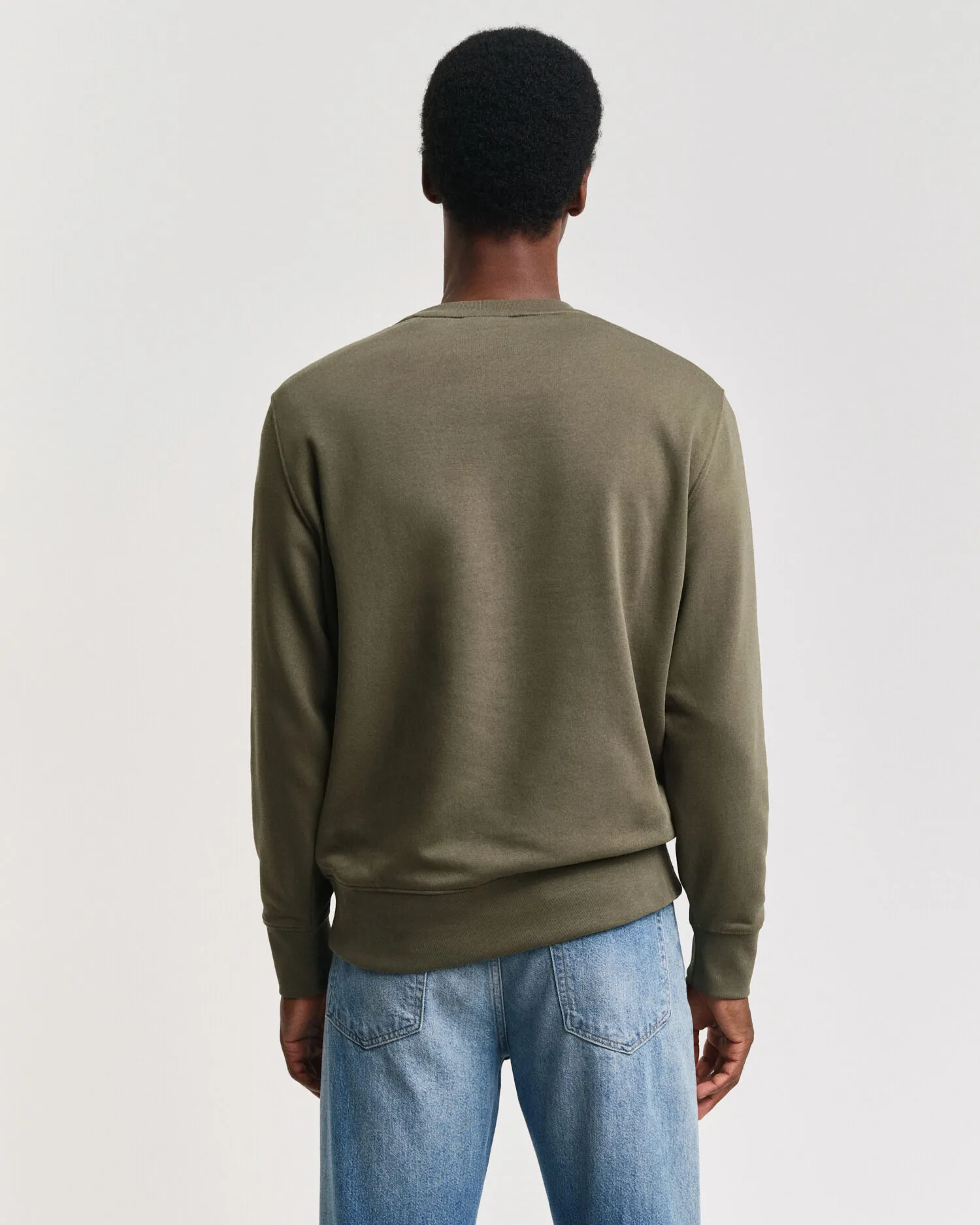 Sudadera de cuello redondo Seasonal Essential con bordado Archive Shield