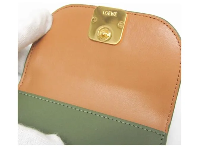 Tarjetero Loewe Goya en cuero verde 