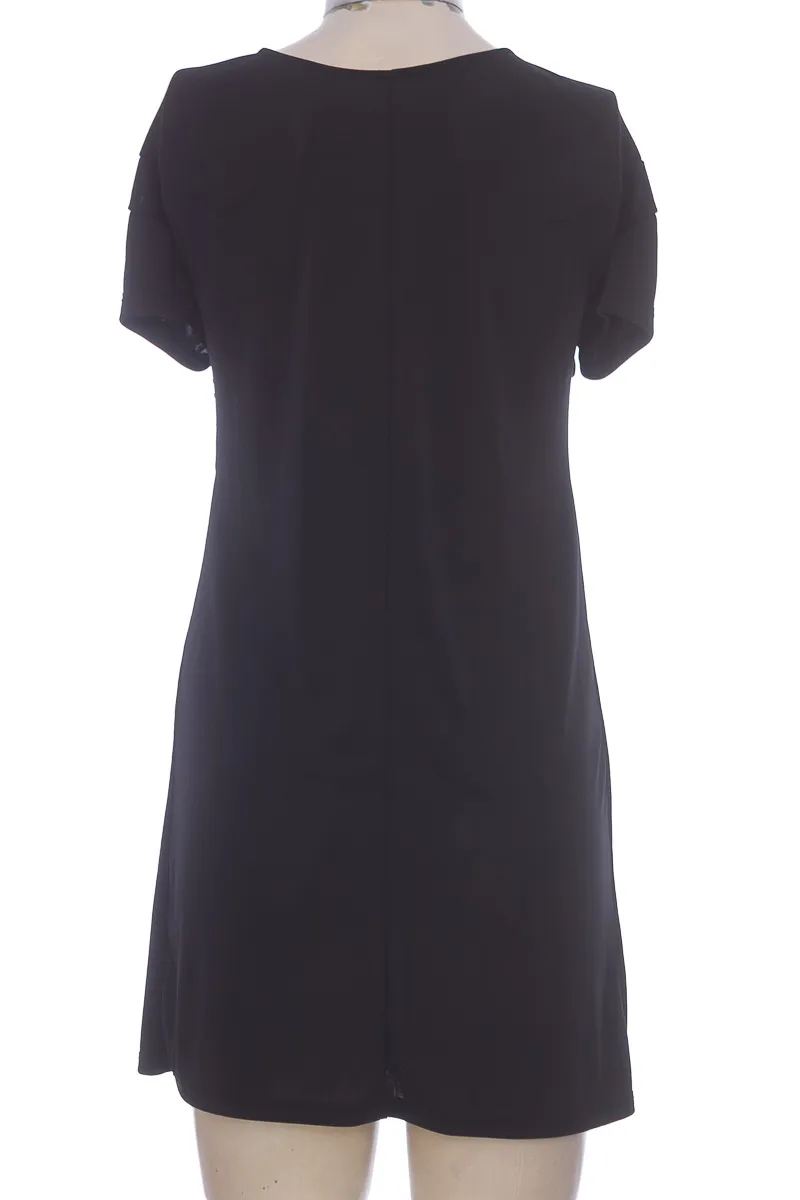 VESTIDO / ENTERIZO COLOR NEGRO  ZARA