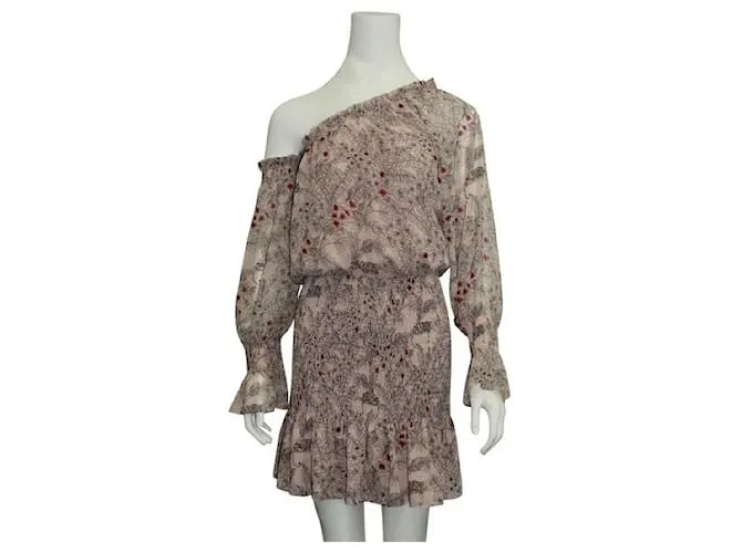 Vestido rosa con hombros descubiertos y estampado floral de Alexis 