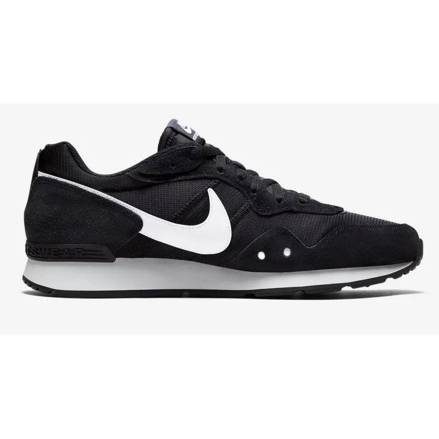 Zapas Nike Venture Runner Unisex En Negro