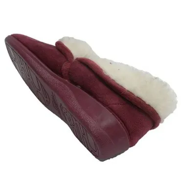 Zapatilla mujer cerrada se tranforma en bota Nevada en burdeos