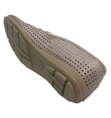 Zapatilla rejilla mujer tipo merceditas velcro Alberola en beig