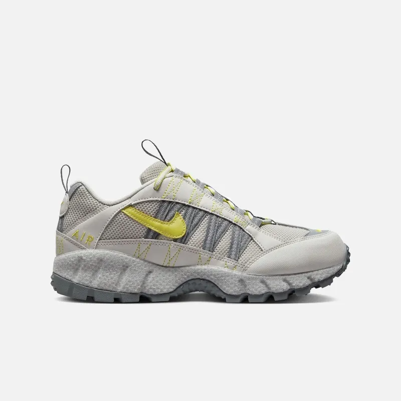 ZAPATILLAS NIKE AIR HUMARA LIGHT BONE FQ2443001