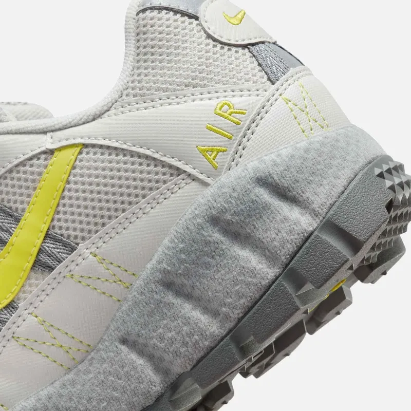 ZAPATILLAS NIKE AIR HUMARA LIGHT BONE FQ2443001