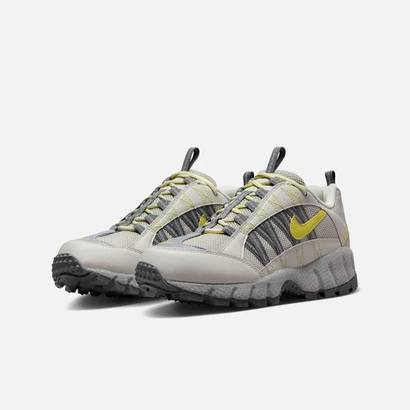 ZAPATILLAS NIKE AIR HUMARA LIGHT BONE FQ2443001