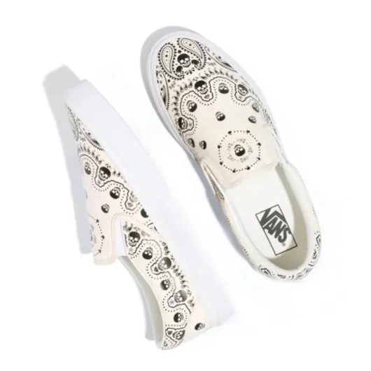 ZAPATILLAS VANS CLASSIC SLIPON BANDANA CLASSIC WHITE BLACK