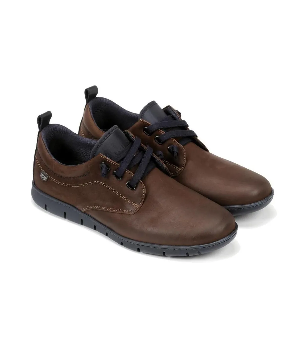 Zapato marrón con cordones
