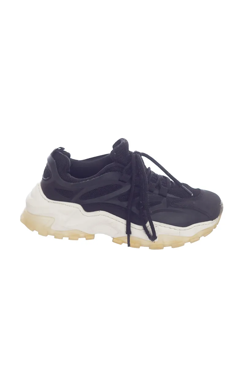 ZAPATOS COLOR NEGRO  KOAJ
