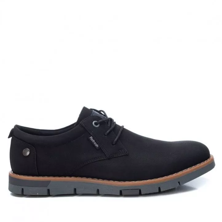 Zapatos sport Refresh negros con cordones y detalle marrón